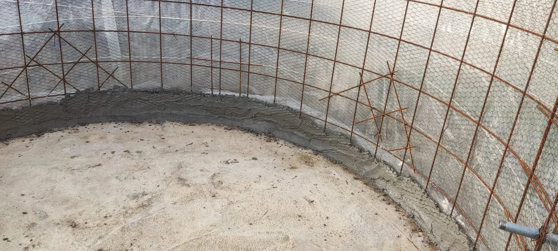 Building process of our ferrocement tank